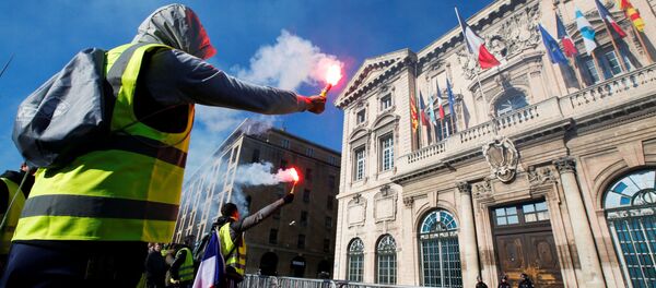 áo gile vàng - Sputnik Việt Nam