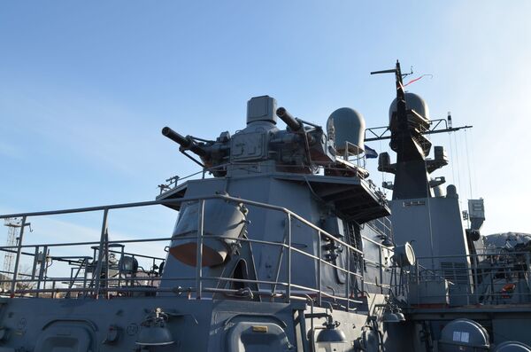 Tổ hợp pháo phòng không có độ chính xác cao Palash trên tàu Dagestan - Sputnik Việt Nam