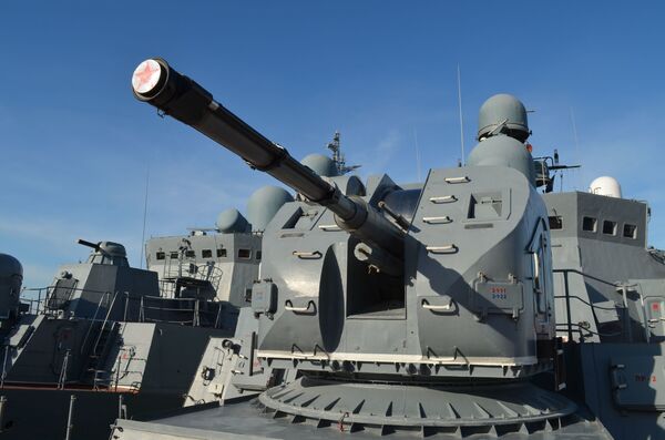 Hệ thống pháo tự động 76,2 mm AK-176M trên tàu Dagestan - Sputnik Việt Nam