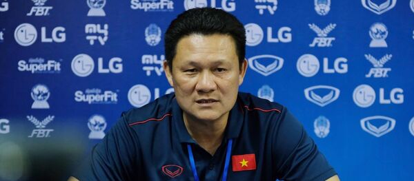 HLV Nguyễn Quốc Tuấn HLV Nguyễn Quốc Tuấn - Sputnik Việt Nam