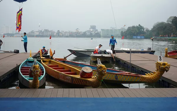 Lễ hội Bơi chải thuyền rồng truyền thống ở Hà Nội Lễ hội Bơi chải thuyền rồng truyền thống ở Hà Nội - Sputnik Việt Nam