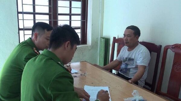 Đối tượng Xô tại cơ quan công an - Sputnik Việt Nam