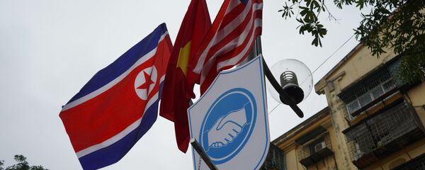 Cờ Mỹ, cờ Triều Tiên và cờ Việt Nam - Sputnik Việt Nam
