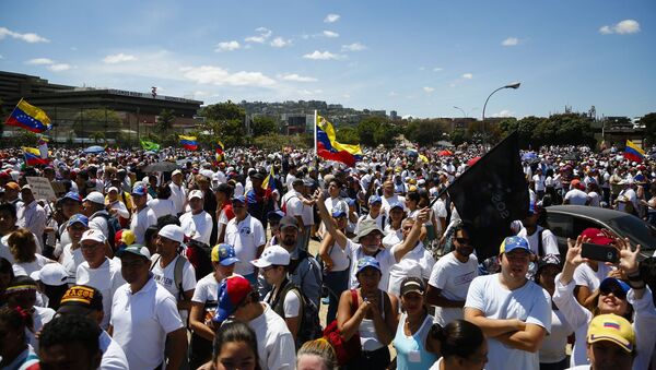 Cuộc biểu tình ở Caracas của những người ủng hộ tổng thống lâm thời tự xưng Venezuela – thủ lĩnh phe đối lập Juan Guaido - Sputnik Việt Nam