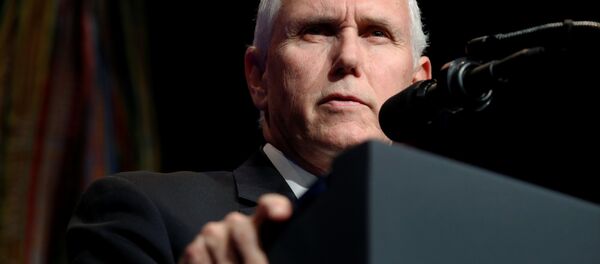Phó Tổng thống Hoa Kỳ Mike Pence Phó Tổng thống Hoa Kỳ Mike Pence - Sputnik Việt Nam