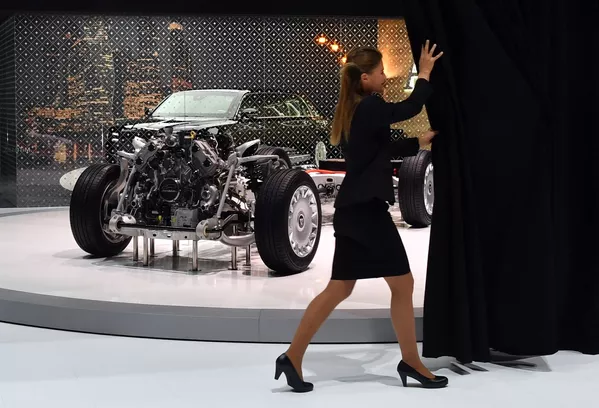 Hệ thống treo của xe Aurus tại Geneva Motor Show Hệ thống treo của xe Aurus tại Geneva Motor Show - Sputnik Việt Nam