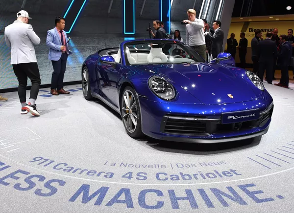 Xe Porsche 911 Carrera 4S Cabriolet tại Triển lãm ô tô quốc tế Geneva 2019 Xe Porsche 911 Carrera 4S Cabriolet tại Triển lãm ô tô quốc tế Geneva 2019 - Sputnik Việt Nam
