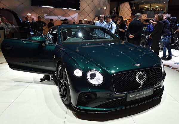 Chiếc xe coupe Bentley Continental GT Number 9 tại Triển lãm ô tô quốc tế Geneva 2019 - Sputnik Việt Nam