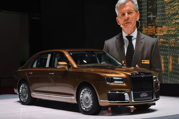 Buổi ra mắt chiếc xe Aurus Senate limousine tại Geneva Motor Show Buổi ra mắt chiếc xe Aurus Senate limousine tại Geneva Motor Show - Sputnik Việt Nam