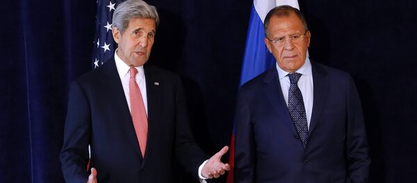 Bộ trưởng Ngoại giao Nga Sergei Lavrov và Ngoại trưởng Hoa Kỳ John Kerry Bộ trưởng Ngoại giao Nga Sergei Lavrov và Ngoại trưởng Hoa Kỳ John Kerry - Sputnik Việt Nam