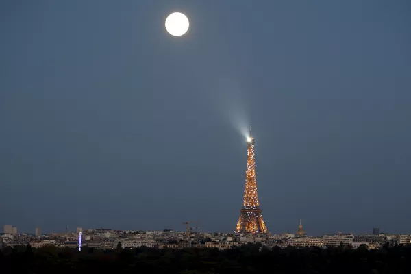 Siêu trăng tại Paris, Pháp Siêu trăng tại Paris, Pháp - Sputnik Việt Nam