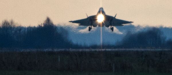 Máy bay đa chức năng T-50 ở Zhukovsky Máy bay đa chức năng T-50 ở Zhukovsky - Sputnik Việt Nam