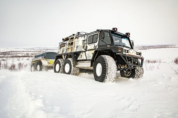 Xe chạy mọi địa hình Krechet có thể kéo theo rơ moóc nặng tới 1,8 tấn Xe chạy mọi địa hình Krechet có thể kéo theo rơ moóc nặng tới 1,8 tấn - Sputnik Việt Nam