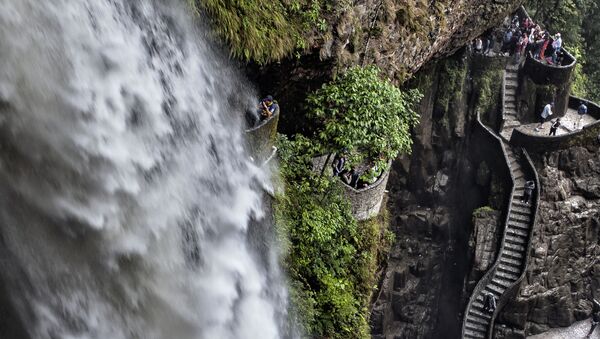 Cầu thang Thác Cauldron (Pailon del Diablo), Ecuador - Sputnik Việt Nam