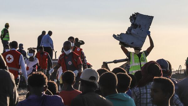 Tại nơi xảy ra vụ tai nạn máy bay Boeing 737 MAX ở Ethiopia - Sputnik Việt Nam