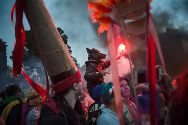 Участники карнавала La Plaine Carnival в Марселе, Франция - Sputnik Việt Nam