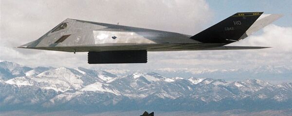 Chiếc chiến đấu cơ Lockheed F-117 trong thời gian chiến dịch chống Nam Tư  - Sputnik Việt Nam