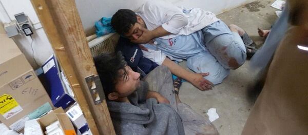 Nạn nhân của vụ bắn phá vào bệnh viện thành phố Kunduz, Afghanistan Nạn nhân của vụ bắn phá vào bệnh viện thành phố Kunduz, Afghanistan - Sputnik Việt Nam