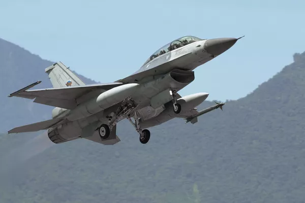 Hợp đồng bán tiêm kích F-16 cho Đài Loan là tín hiệu Washington gửi tới các đồng minh Hợp đồng bán tiêm kích F-16 cho Đài Loan là tín hiệu Washington gửi tới các đồng minh - Sputnik Việt Nam