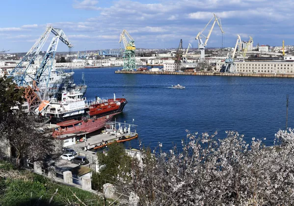 Vịnh Sevastopol vào mùa xuân Vịnh Sevastopol vào mùa xuân - Sputnik Việt Nam