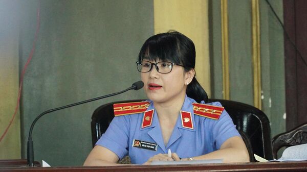 Tòa phán quyết vợ chồng vua cà phê Trung Nguyên ly hôn: Bà Thảo khóc, ông Vũ cười - Sputnik Việt Nam