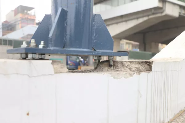 Sát ngày khai thác thương mại, nhiều nhà ga tuyến đường sắt Cát Linh - Hà Đông vẫn ngổn ngang, hư hỏng Sát ngày khai thác thương mại, nhiều nhà ga tuyến đường sắt Cát Linh - Hà Đông vẫn ngổn ngang, hư hỏng