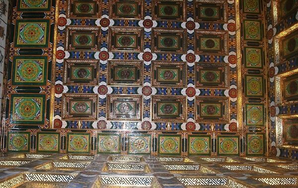 Pháp lam Huế - tinh hoa nghệ thuật của đất sông Hương núi Ngự Pháp lam Huế - tinh hoa nghệ thuật của đất sông Hương núi Ngự - Sputnik Việt Nam