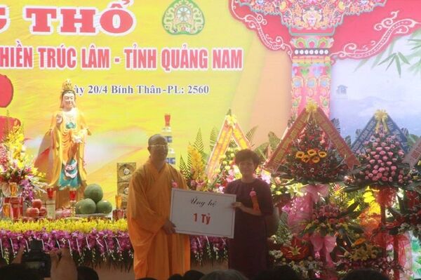 Hình ảnh Đại đức Thích Trúc Thái Minh tại buổi lễ khởi công chùa Ba Vàng Quảng Nam - Sputnik Việt Nam