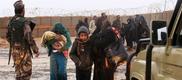 Trại tỵ nạn Er-Rukban Trại tỵ nạn Er-Rukban - Sputnik Việt Nam
