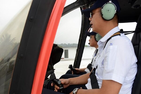 Việt Nam lần đầu mua trực thăng của Mỹ  - Sputnik Việt Nam