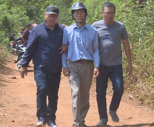 Bị chửi, chồng đánh chết vợ rồi dựng hiện trường giả tai nạn giao thông Bị chửi, chồng đánh chết vợ rồi dựng hiện trường giả tai nạn giao thông - Sputnik Việt Nam