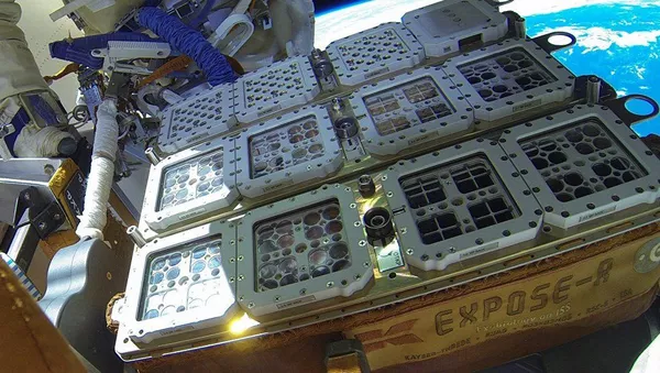 Expose-R - Sputnik Việt Nam