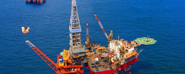 Giàn khai thác tại mỏ Đại Hùng - Sputnik Việt Nam