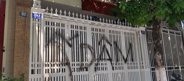 Căn nhà của nguyên Viện phó VKS bị vẽ bậy, quấy rối liên tục - Sputnik Việt Nam