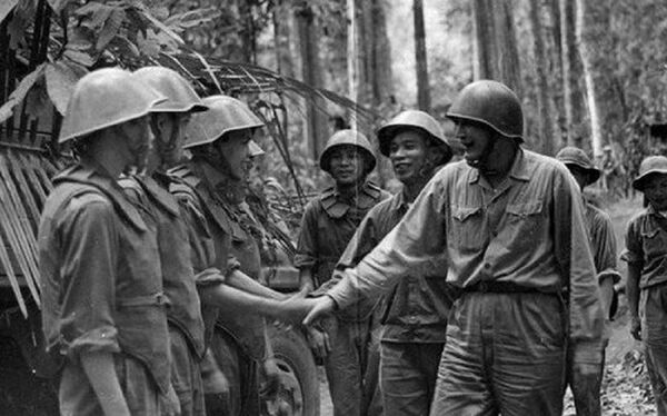 Tướng Đồng Sỹ Nguyên và kế hoạch tiêu diệt “quạ sắt” AC130 trên bầu trời Trường Sơn - Sputnik Việt Nam