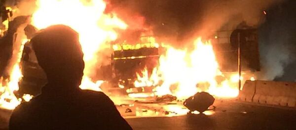 Cháy hai xe tải - Sputnik Việt Nam