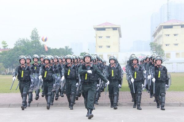 Cảnh sát cơ động Việt Nam - Lá chắn thép - Sputnik Việt Nam