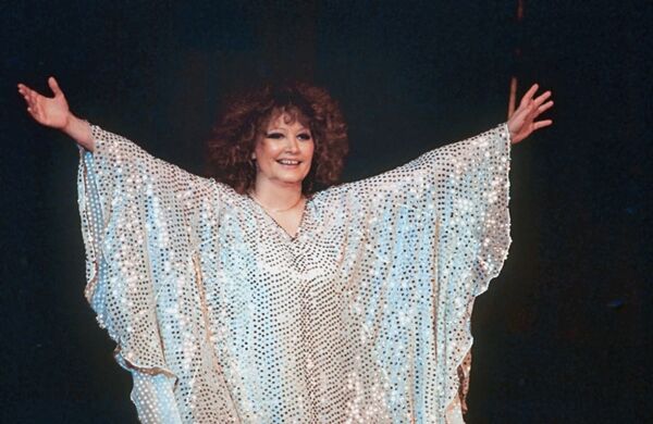Alla Pugacheva 70 tuổi. Tại sao nữ danh ca Nga được yêu quý và đánh giá cao Alla Pugacheva 70 tuổi. Tại sao nữ danh ca Nga được yêu quý và đánh giá cao - Sputnik Việt Nam