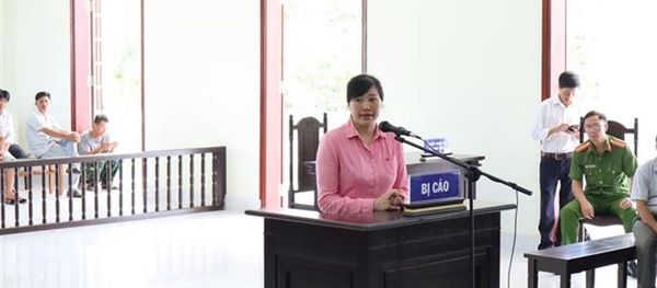 Bị cáo Hoa tại phiên tòa - Sputnik Việt Nam