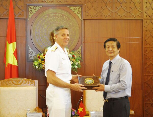 Hải quân Mỹ muốn đưa tàu đến Vịnh Cam Ranh, Khánh Hòa - Sputnik Việt Nam