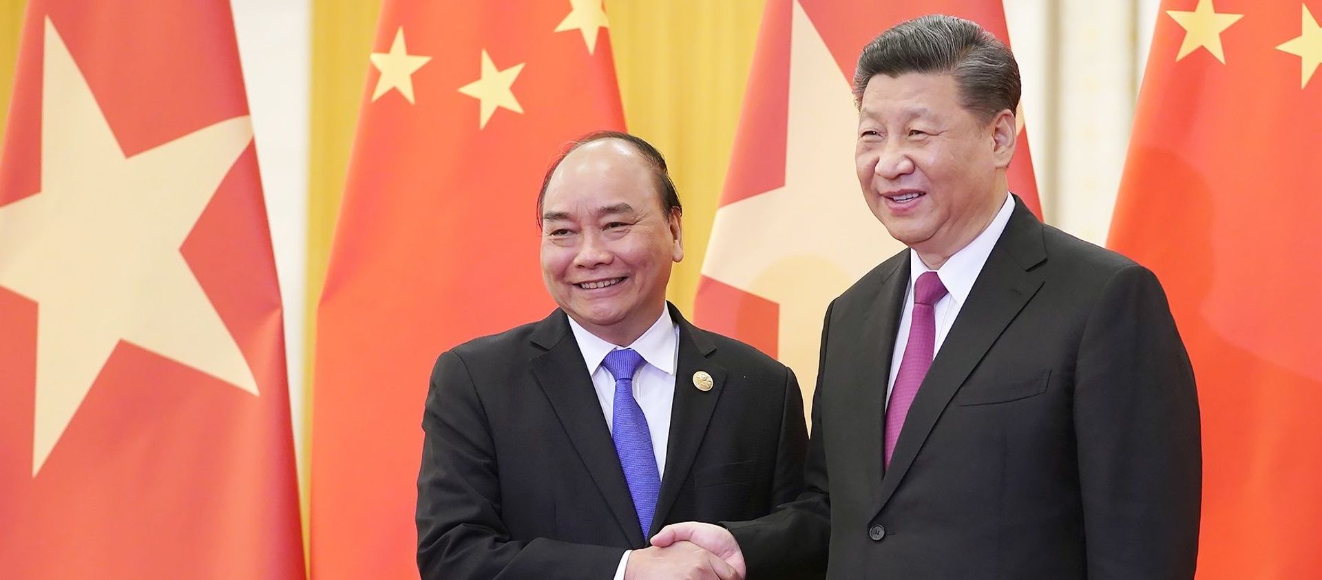 Thủ tướng Nguyễn Xuân Phúc và Tổng Bí thư, Chủ tịch nước Trung Quốc Tập Cận Bình - Sputnik Việt Nam, 1920, 25.04.2019