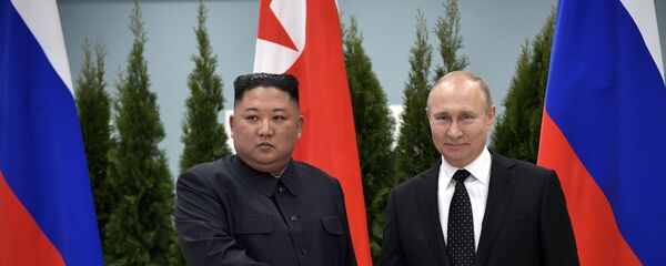 Kim Jong-un và Vladimir Putin  - Sputnik Việt Nam