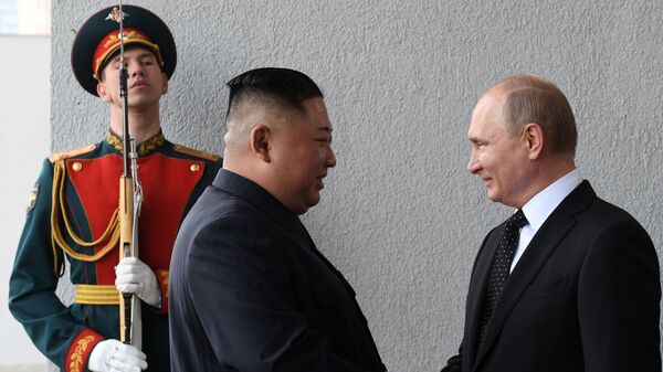 Kim Jong-un và Vladimir Putin  - Sputnik Việt Nam