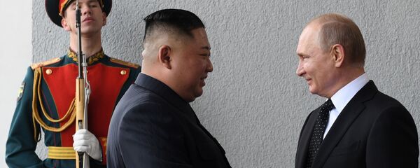Kim Jong-un và Vladimir Putin  - Sputnik Việt Nam