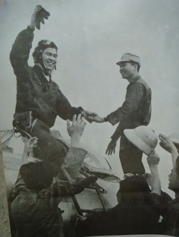 Anh hùng phi công từng bắn rơi 7 máy bay Mỹ qua đời - Sputnik Việt Nam