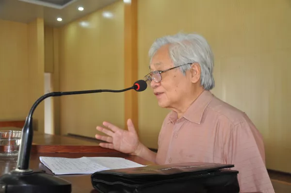 Theo tôi Bộ trưởng Nhạ nên đứng ra xin lỗi Theo tôi Bộ trưởng Nhạ nên đứng ra xin lỗi - Sputnik Việt Nam