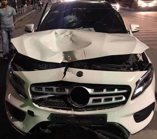 Hà Nội: Xe Mercedes đâm tử vong 2 phụ nữ tại hầm Kim Liên, tài xế có uống bia rượu Hà Nội: Xe Mercedes đâm tử vong 2 phụ nữ tại hầm Kim Liên, tài xế có uống bia rượu - Sputnik Việt Nam