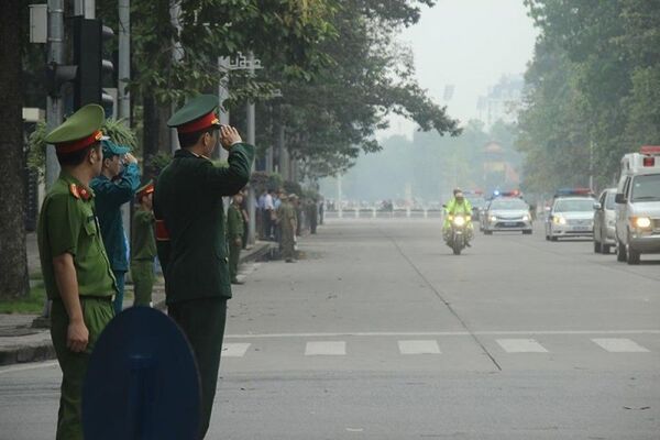 Đưa linh cữu Đại tướng Lê Đức Anh rời Hà Nội vào TP.HCM Đưa linh cữu Đại tướng Lê Đức Anh rời Hà Nội vào TP.HCM - Sputnik Việt Nam