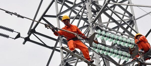 Thủ tướng Nguyễn Xuân Phúc đã yêu cầu một số bộ ngành vào cuộc làm rõ một số vấn đề liên quan đến tăng giá điện - Sputnik Việt Nam