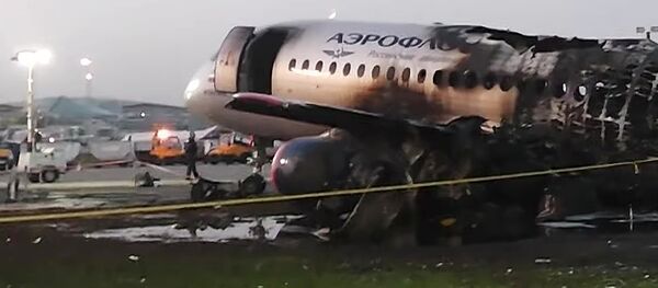 Máy bay Sukhoi Superjet 100  - Sputnik Việt Nam